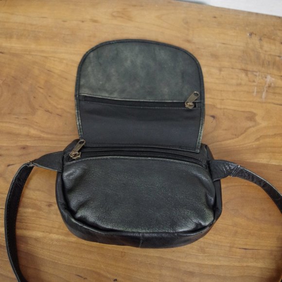 Black Leather Distressed Fanny Pack - Picture 8 of 10